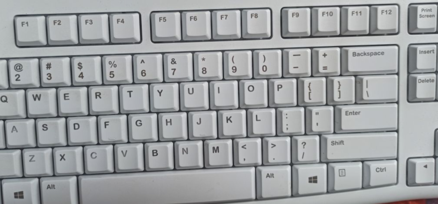 Win10电脑重装Win7系统应该怎么设置BIOS?