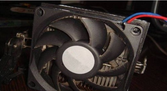 Win10专业版用户电脑开机没几分钟自动重启怎么办?
