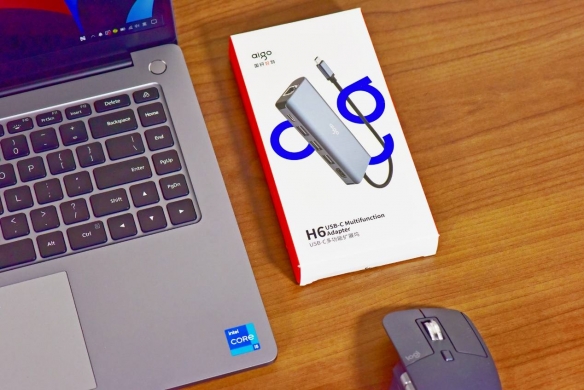 RedmiBook PRO最佳搭档？拓展坞自带100W充电口