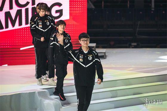 《DOTA2》震中杯MVP归属致粉丝炸锅 ESL乌龙重演？