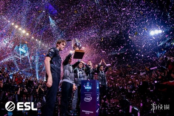 《DOTA2》ESLOne伯明翰秘密夺冠 Puppey喜提奔驰