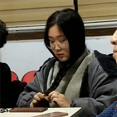 女性家长取消了这个项目 动图 前面的不要挡我看跳舞