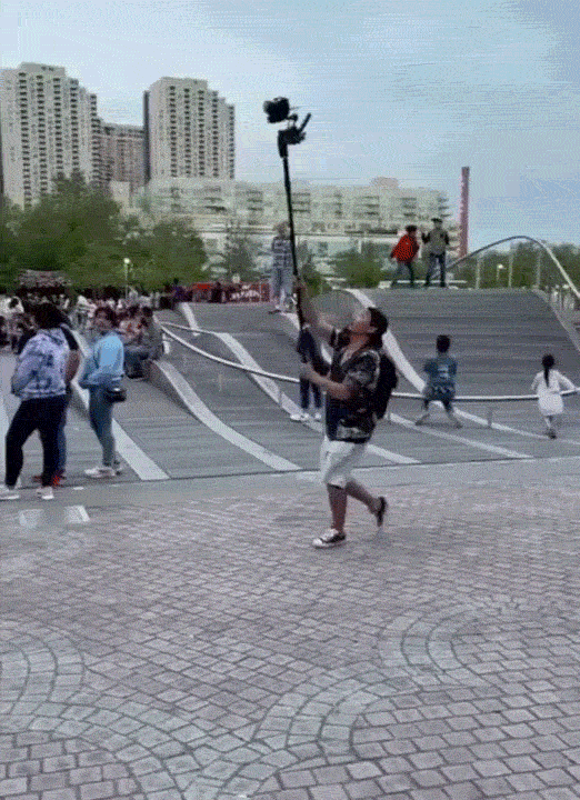 好翘的屁股和胡茬子！动图 劳动人民就是最美的！