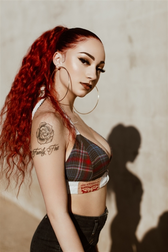 00后歌手Bhad Bhabie 6小时收入百万美元 破外网记录