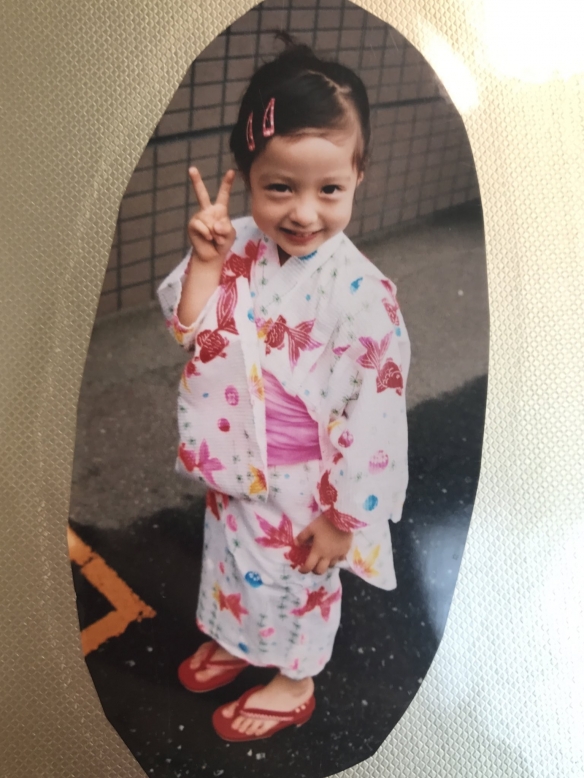 桥本环奈晒童年美照引围观点赞！真的是从小美到大！