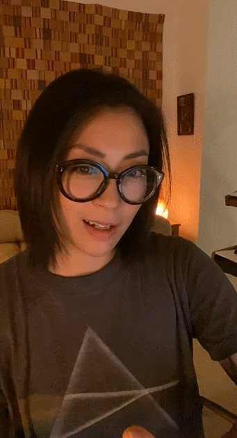 日本天后宇多田光宣布出柜：坦言是非二元性别者！
