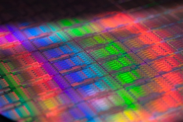 三星3nm技术指标曝光：晶体管密度连Intel7nm都不如