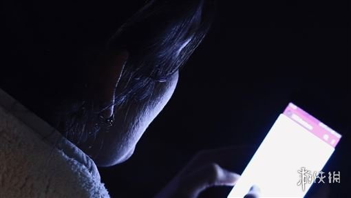 男子上成人网站竟看到自己老婆！网友：过去的事就算了