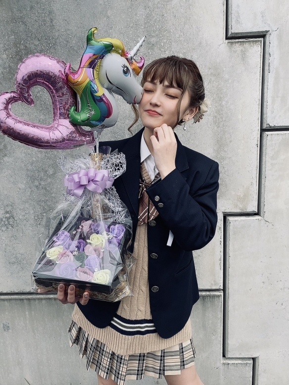 18岁美艳性感火辣！巨灯女高中生樱井音乃秒杀同龄人