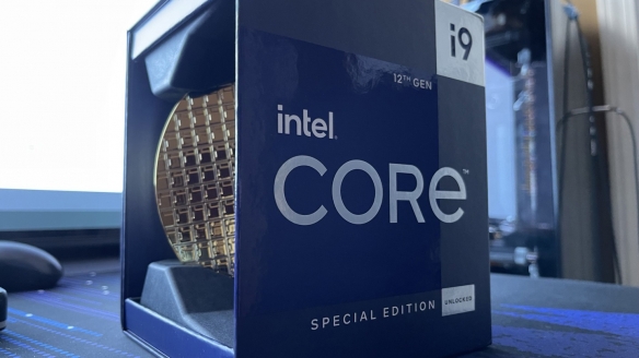 英特尔酷睿i9-12900KS跑分曝光,多核超AMD R9 5950X近10%