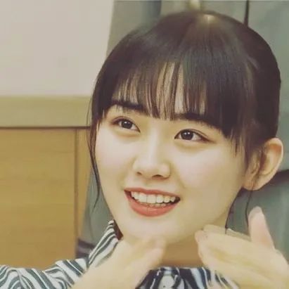 日本16岁小偶像火出圈 清纯笑容让无数人沦陷其中！