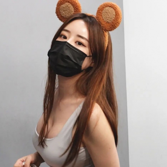 全靠身材火辣！神秘性感韩国正妹VROK브이록美图赏！