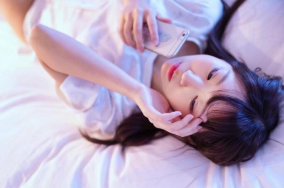夏天头灯最对味！外号“奶制品”［日向葵衣］美图赏！