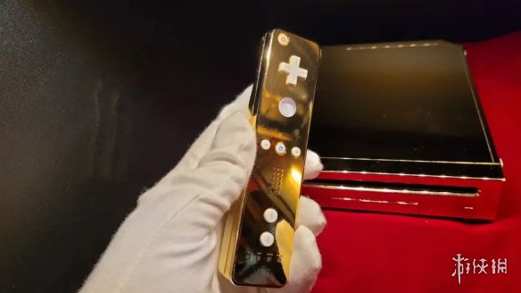 24k镀金任天堂Wii被拍卖 差点成英国女王自用款