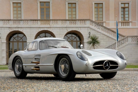 1955年款奔驰跑车9.55亿元拍出！成全球最贵汽车