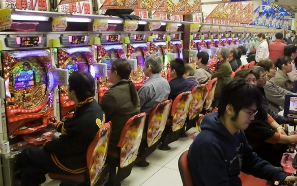 日本玩家热议不爱去电玩店原因：以前不良少年太多！