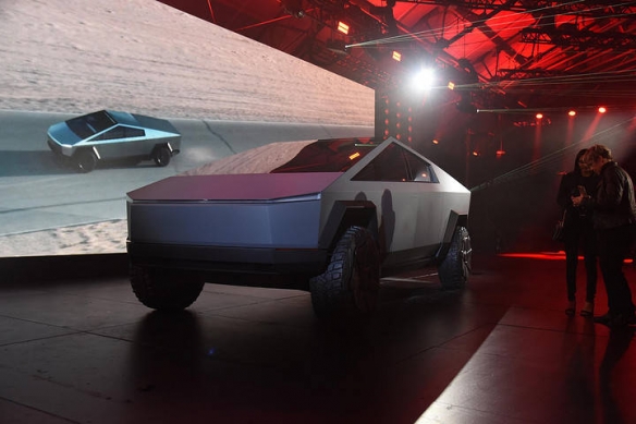 网友绘制特斯拉“Robovan”假想图 马斯克:很有未来感