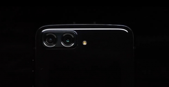 经典老品牌摩托罗拉 公开新机型moto razr 2022
