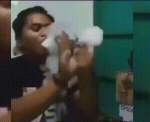 但是看坦诚相见的美女血赚 动图 你居然还想结婚